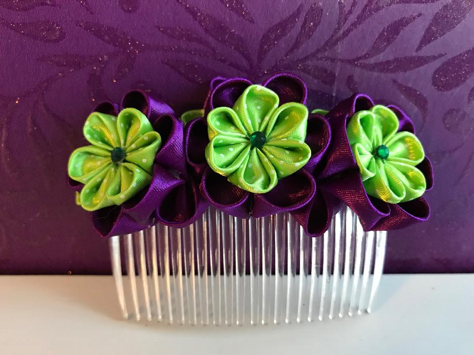 IMAGE - Green and purple handfolded kanzashi flower comb, finished with rhinestones.